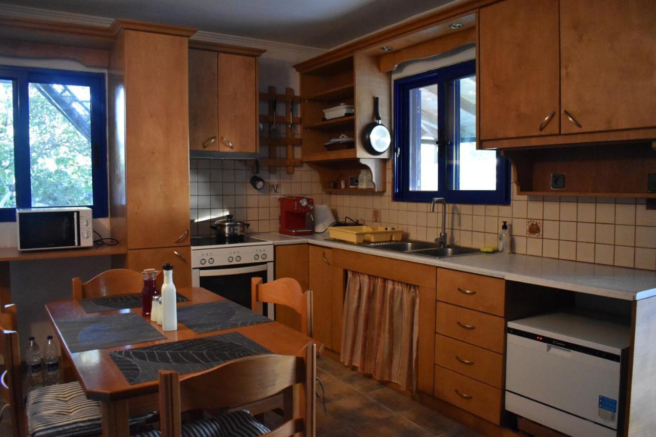 Pigadia Villa Vromonerion ภายนอก รูปภาพ