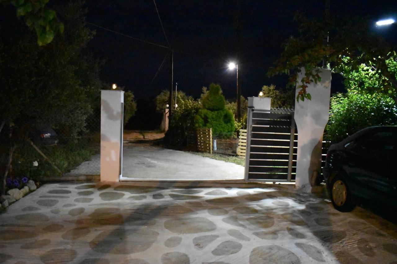 Pigadia Villa Vromonerion ภายนอก รูปภาพ