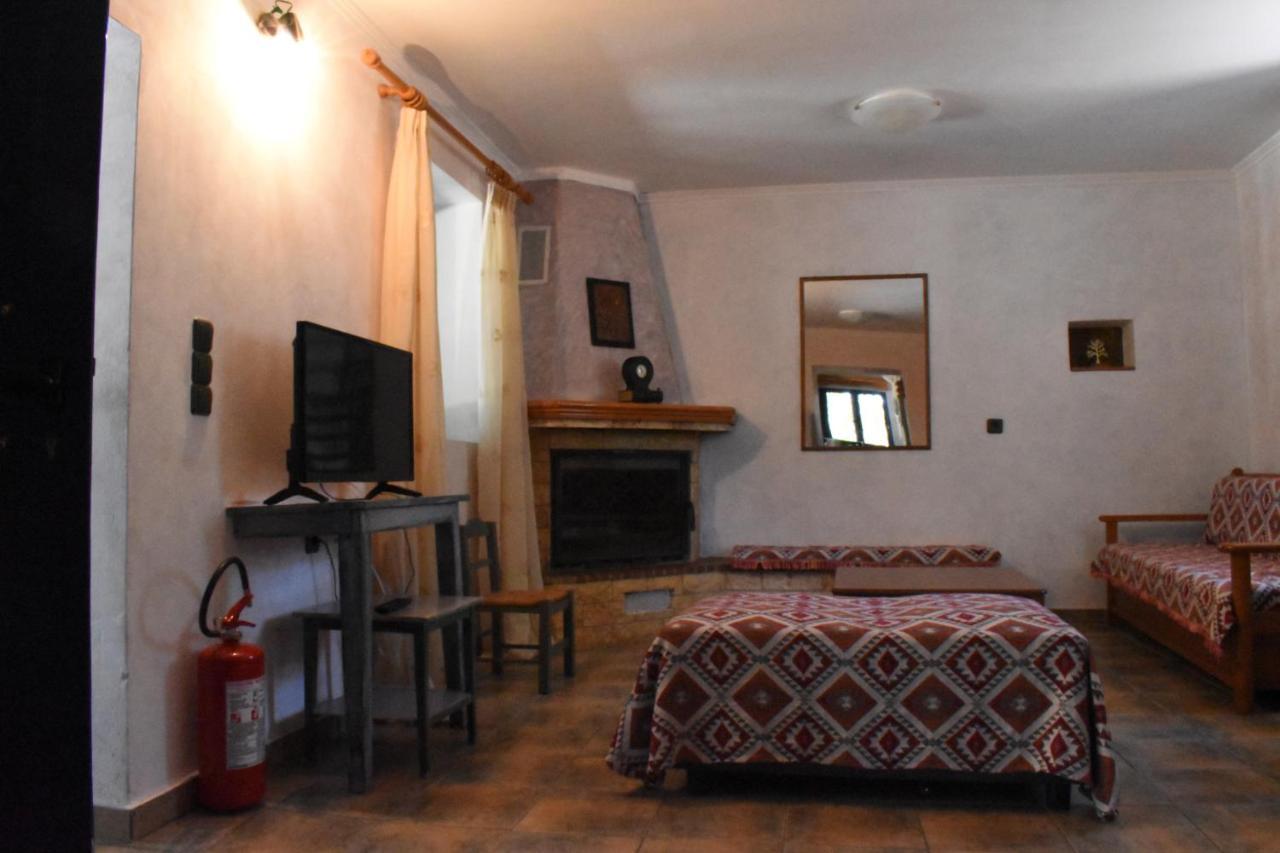 Pigadia Villa Vromonerion ภายนอก รูปภาพ